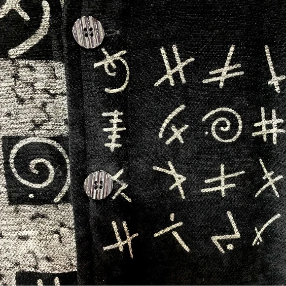 Chico’s Design Black And Gray Abstract Pattern Jacket Sz 1 Artsy Patchwork Vtg - Picture 4 of 5